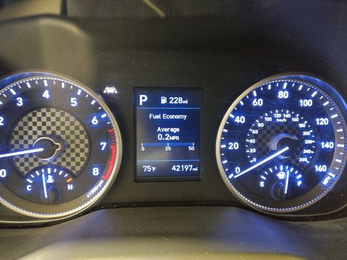 Used 2020 Hyundai Elantra SEL image 23