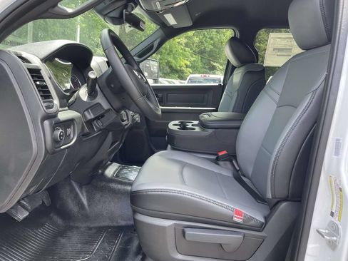 New 2026 RAM 5500 Tradesman w/ Chrome Appearance Group AWD/4WD image 26