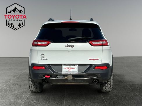 Used 2017 Jeep Cherokee Trailhawk image 4