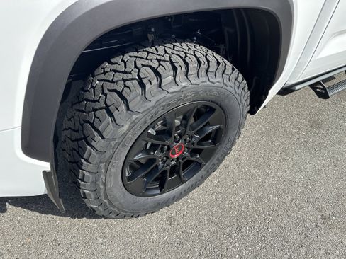 New 2026 Toyota Tundra SR5 w/ TRD Off-Road Package AWD/4WD image 9