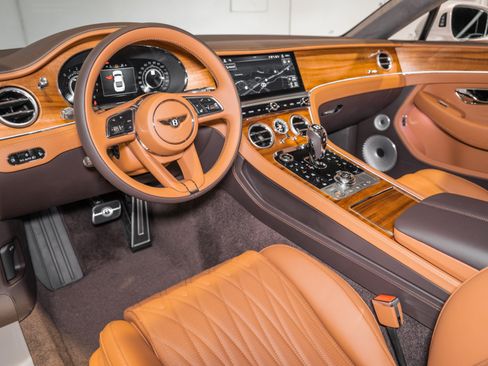 Used 2026 Bentley Continental GT AWD/4WD image 19