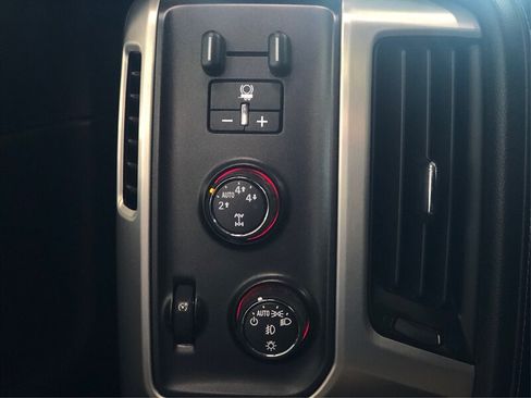 Used 2014 GMC Sierra 1500 SLT w/ SLT Preferred Package AWD/4WD image 25