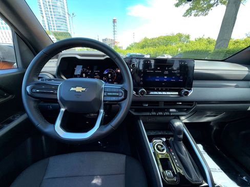 New 2025 Chevrolet Colorado W/T w/ WT Custom Package AWD/4WD image 16