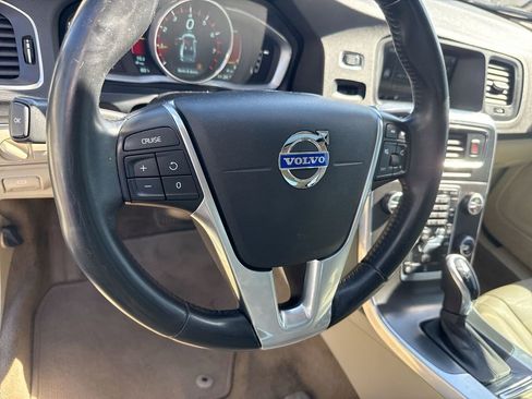 Used 2015 Volvo S60 T5 Premier image 14