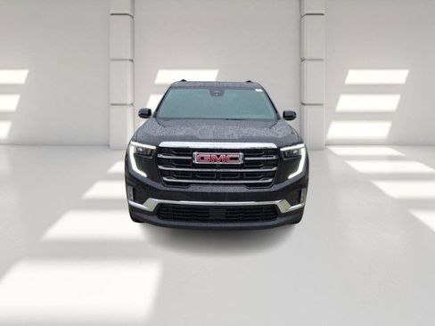 Used 2024 GMC Acadia Elevation w/ Luxury Package image 2