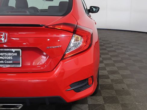 Used 2019 Honda Civic Sport image 9