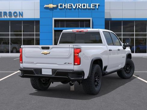 New 2026 Chevrolet Silverado 2500 ZR2 AWD/4WD image 5