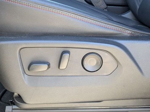 Used 2024 Chevrolet Suburban RST w/ Luxury Package image 19