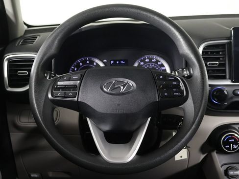 Used 2020 Hyundai Venue SEL FWD image 30