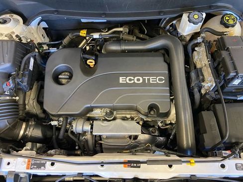 Used 2020 GMC Terrain SLE w/ Driver Convenience Package image 27