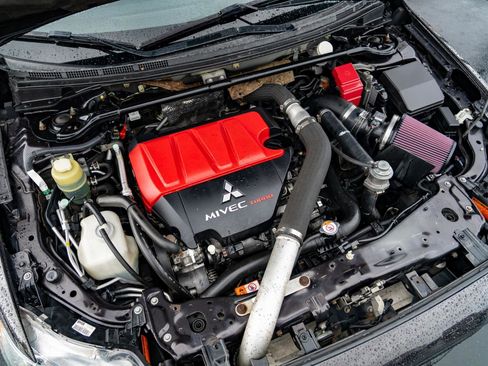 Used 2015 Mitsubishi Lancer Evolution GSR image 31