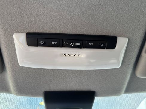 Used 2023 Nissan Kicks SV FWD image 24