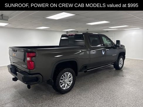 Used 2022 Chevrolet Silverado 3500 High Country w/ Safety Package II image 8