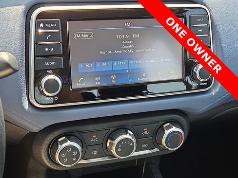 Used 2024 Nissan Versa SV FWD image 16