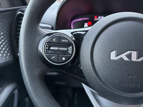 Certified 2023 Kia Soul S image 36