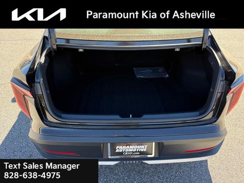 New 2025 Kia K4 LXS image 28