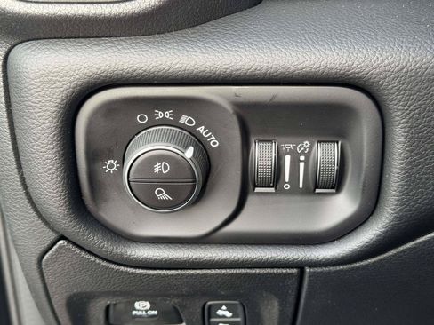 New 2026 RAM 1500 Big Horn AWD/4WD image 9