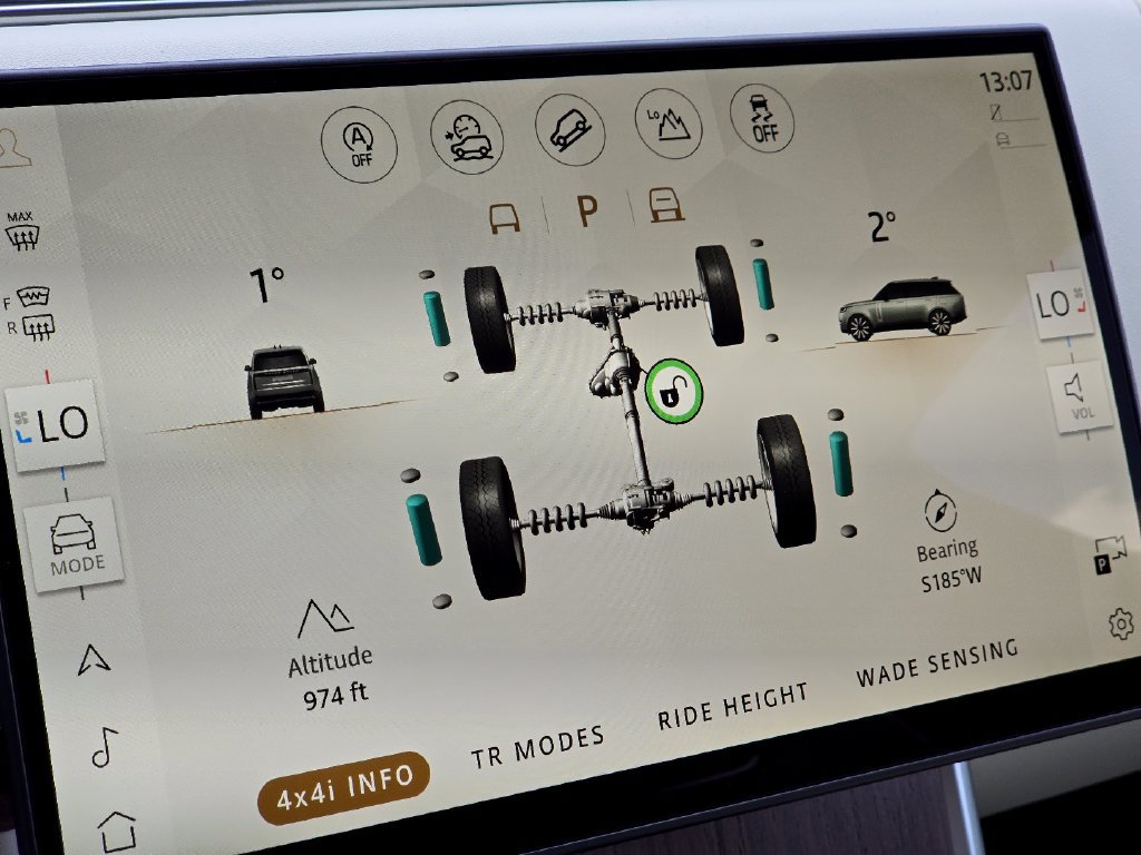 New 2026 Land Rover Range Rover SE AWD/4WD image 37