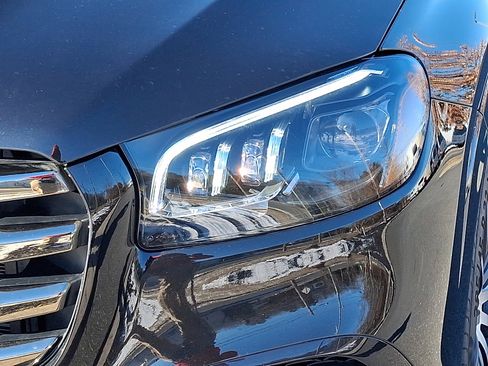Certified 2025 Mercedes-Benz GLS 450 4MATIC image 9