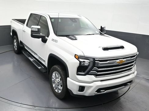 Used 2024 Chevrolet Silverado 2500 High Country AWD/4WD image 22