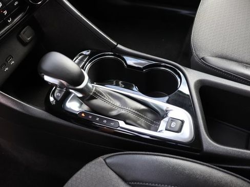 Used 2025 Buick Encore GX Preferred FWD image 16