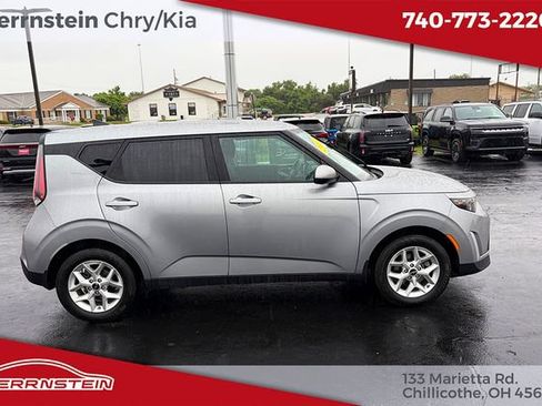 Used 2024 Kia Soul LX w/ Option Group 015 FWD image 29