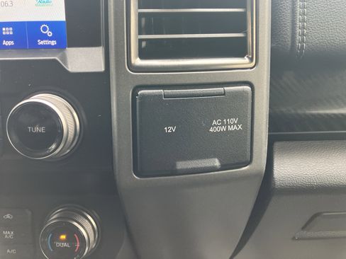 Used 2020 Ford F150 Raptor w/ Equipment Group 802A Luxury image 35