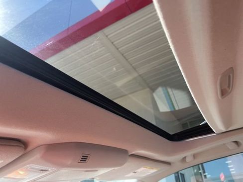 Used 2019 Toyota Sequoia Platinum image 14