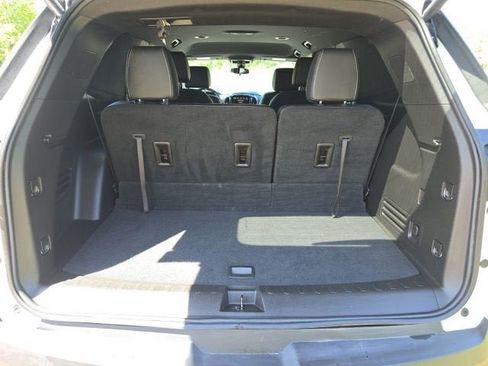Certified 2023 Chevrolet Traverse LT FWD image 29