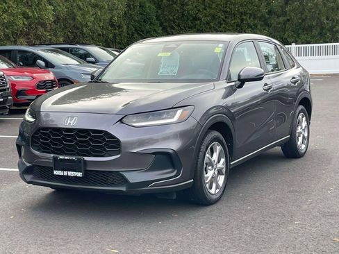 Certified 2023 Honda HR-V LX image 3