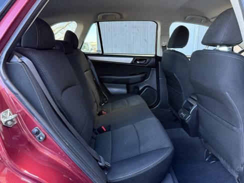 Used 2019 Subaru Outback 2.5i Premium image 17