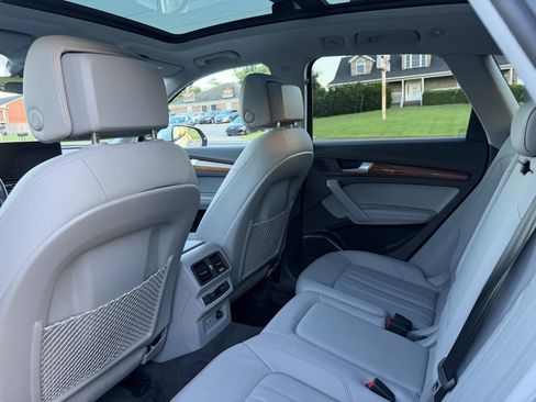 Used 2022 Audi Q5 2.0T Premium Plus AWD/4WD image 23