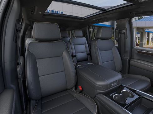 New 2026 Chevrolet Suburban Premier w/ Sun And Tow Package AWD/4WD image 40