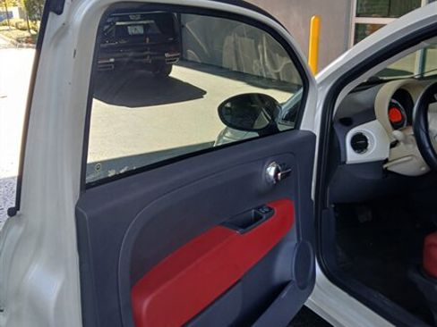 Used 2014 FIAT 500 Lounge w/ Luxury Leather Package image 9