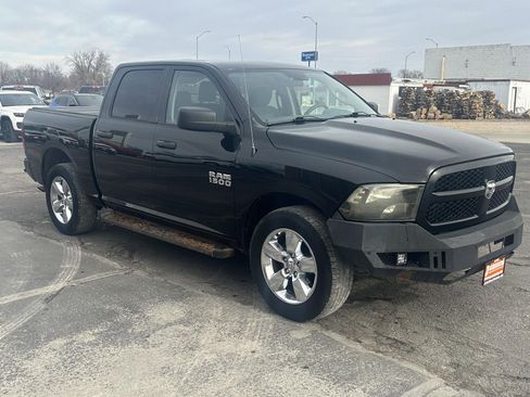 Used 2018 RAM 1500 Express w/ Express Value Package image 8