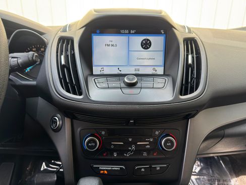 Used 2019 Ford Escape SE FWD image 22