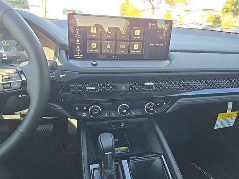 Used 2025 Honda Accord Touring image 24