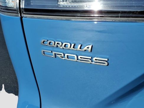 Used 2026 Toyota Corolla Cross LE FWD image 9
