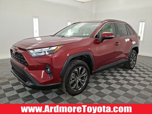 Certified 2023 Toyota RAV4 XLE Premium image 1