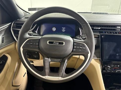 Used 2023 Jeep Grand Cherokee 4WD 4xe w/ Luxury Tech Group II image 20