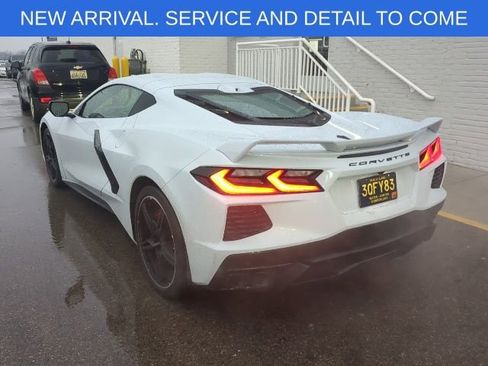 Used 2023 Chevrolet Corvette Stingray w/ Z51 Performance Package image 3