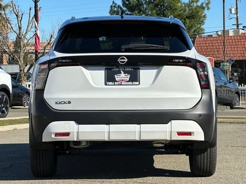 New 2026 Nissan Kicks SV FWD image 5
