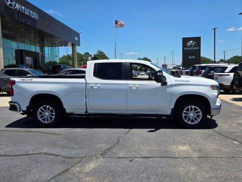 Used 2023 Chevrolet Silverado 1500 LT w/ Protection Package AWD/4WD image 14