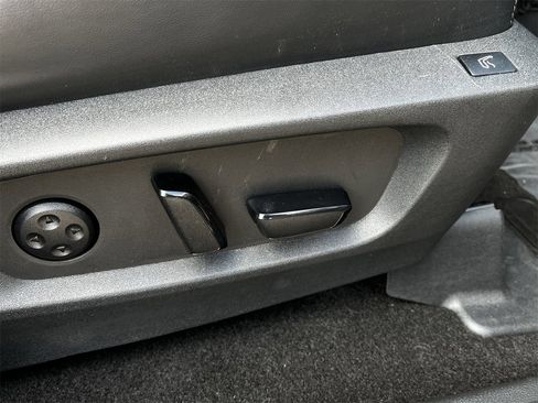 Used 2023 INFINITI QX60 Sensory w/ Vision Package image 26