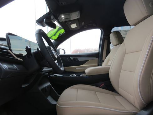 New 2026 Buick Enclave Preferred w/ LPO, Floor Liner Package image 12