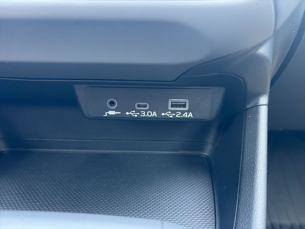 Used 2025 Subaru Crosstrek 2.5i Premium AWD/4WD image 19