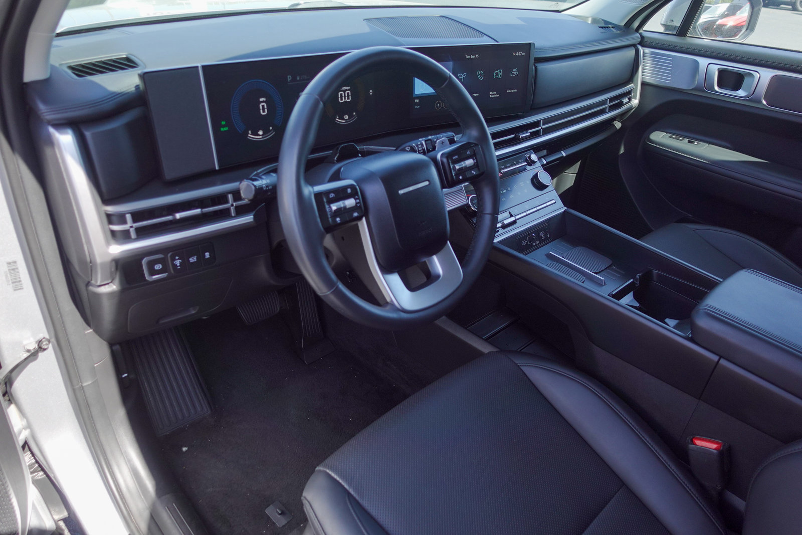 Used 2025 Hyundai Santa Fe SEL AWD/4WD image 9