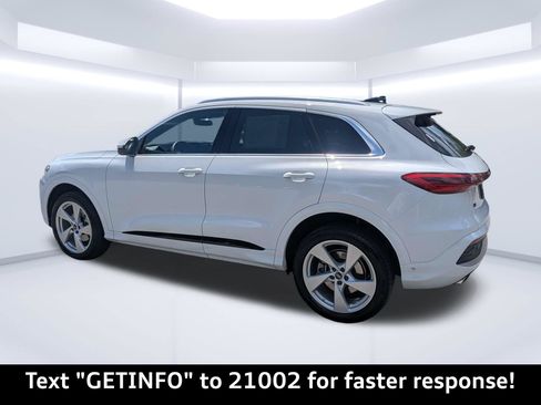 Certified 2025 Audi Q5 Premium Plus w/ Premium Plus AWD/4WD image 6