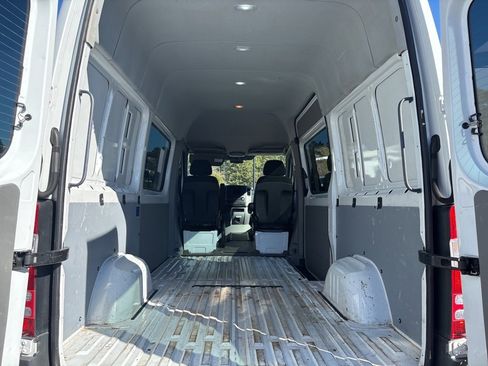 Used 2016 Mercedes-Benz Sprinter 2500 w/ Driver Comfort Package image 15