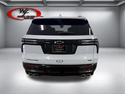New 2026 Chevrolet Traverse RS image 7